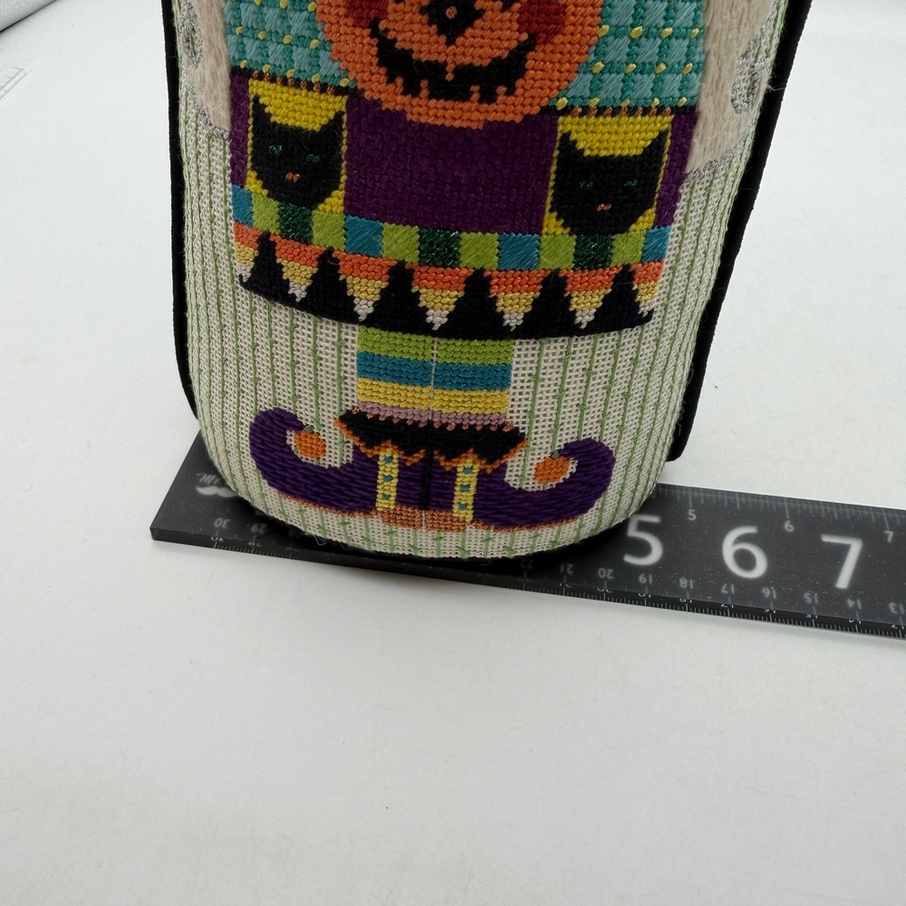 Shelly Tribbey Needlepoint Halloween Witch Shelf Sitter Finished Handmade 2015 - Picture 10 of 11